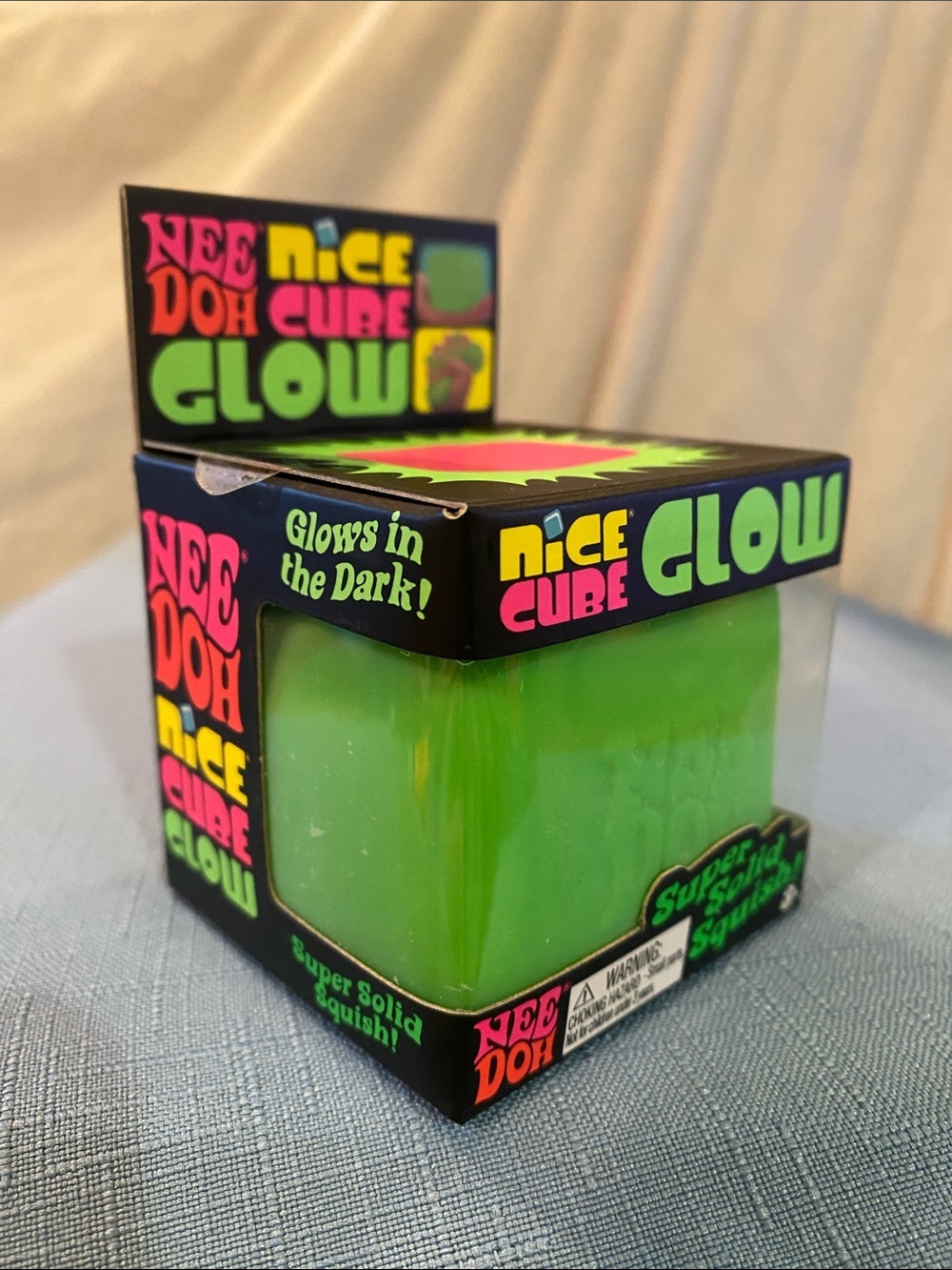 Nice Cube Glow Super Solid Squish - Green - Picture 2 of 4